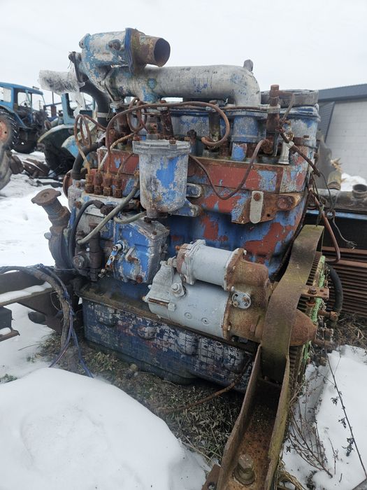 Капоти мтз та інше по мтз  уточнуйте та багатотінших запчасиин по мтз