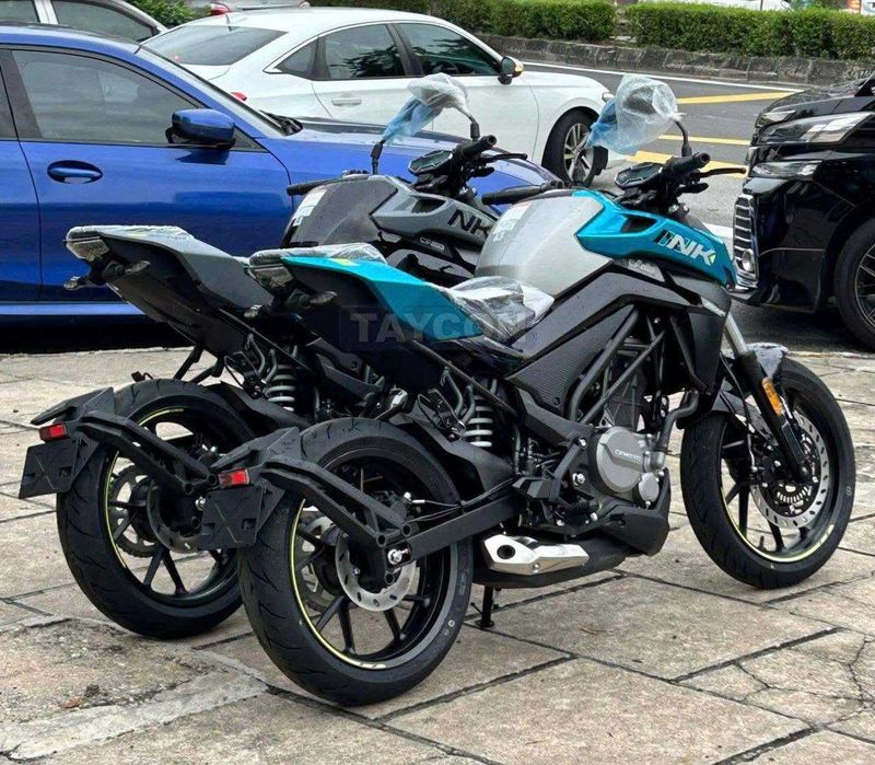 Мотоцикл CFMOTO 250NK LITE