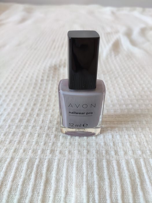 Lakier do paznokci fioletowy Avon