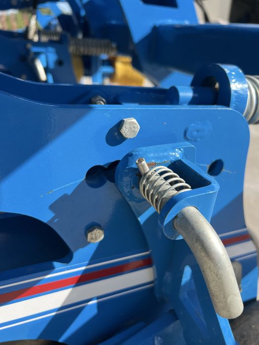 Striptill, strip till, agregat do uprawy pasowej