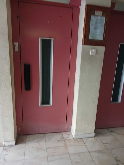 Apartamento em Almada/ Barrocas arrenda-se