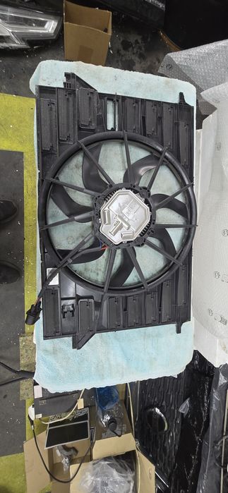 Дифузор з вентилятором AUDI Q8 E-TRON 2024