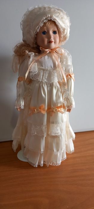 2 Bonecas de porcelana antigas