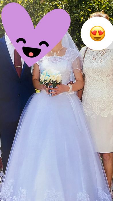 Весільна сукня  пишна