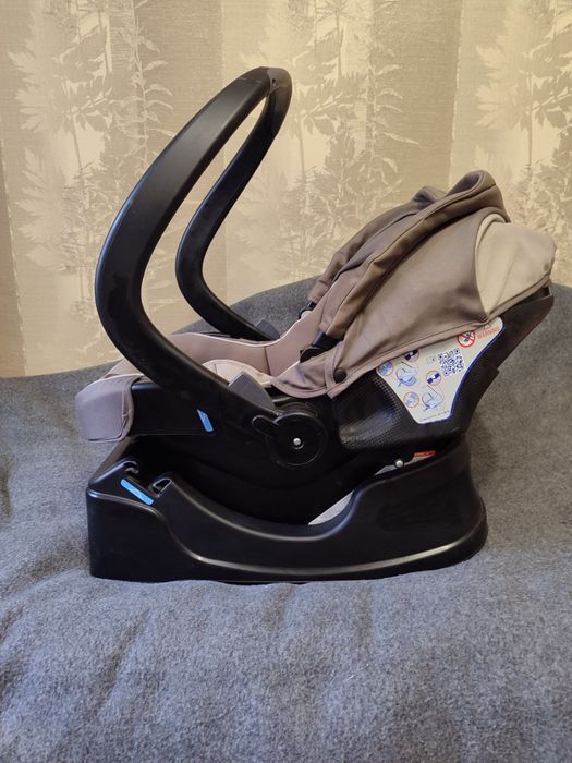 Автокрісло Chicco Auto Fix 0+