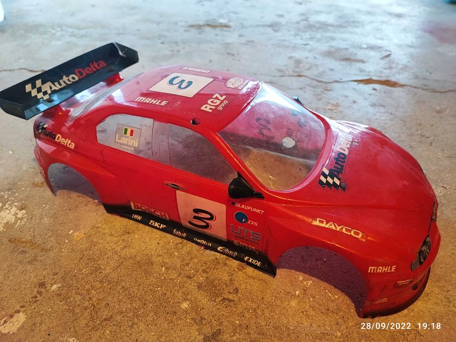 Carro telecomandado a gasolina