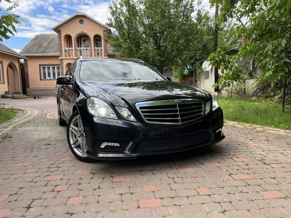 Продам Mercedes Benz E212 AMG праве кермо.
