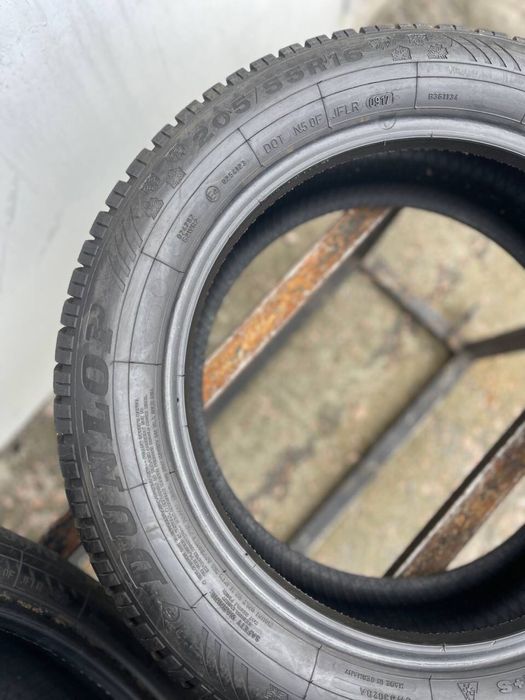 Шини б/у 205/55 r16 Dunlop зима (стан нових 8мм)