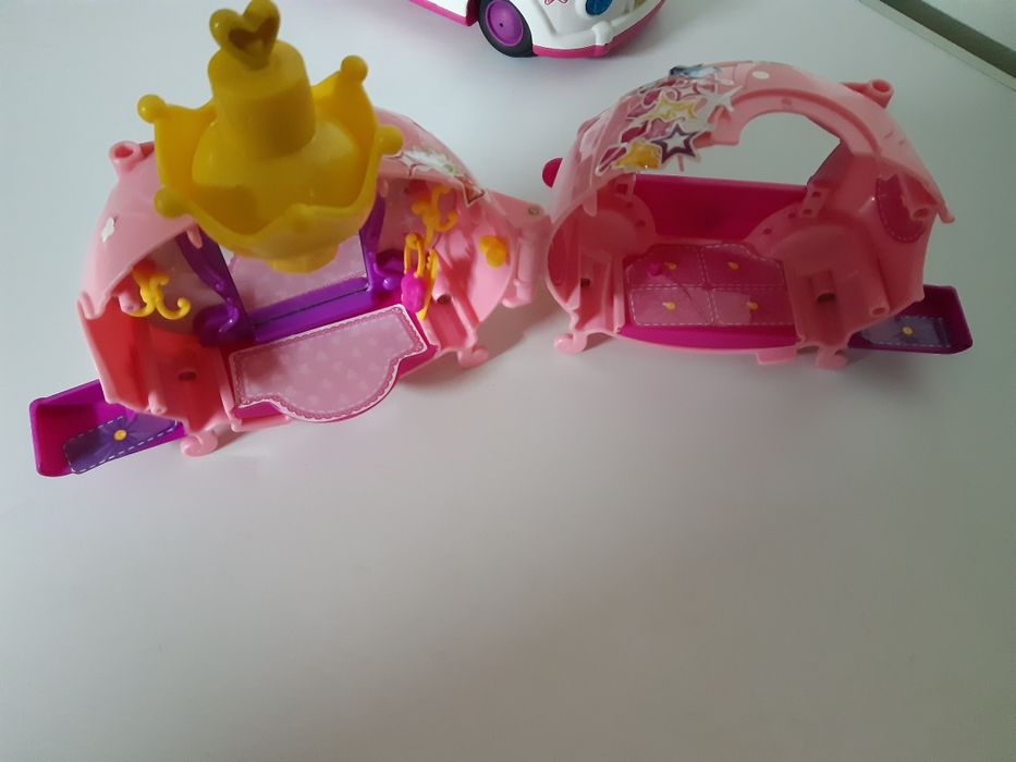 Pinypon Motorhome, Car, Wagon, House, and Figures64575347374083122