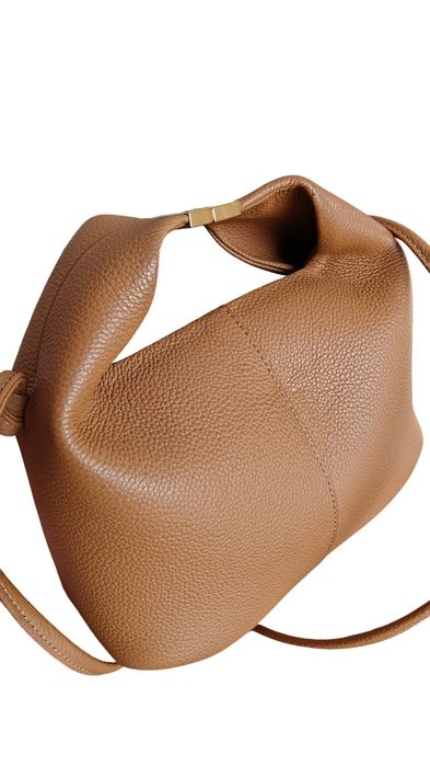 Poléne Béri Camel