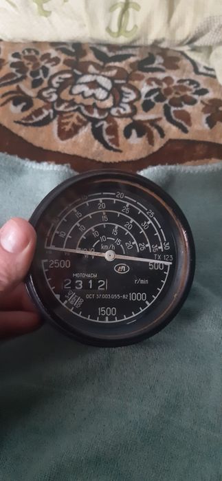 Тахоспидометр тракторов МТЗ, ЮМЗ, Т-150, Кировец.