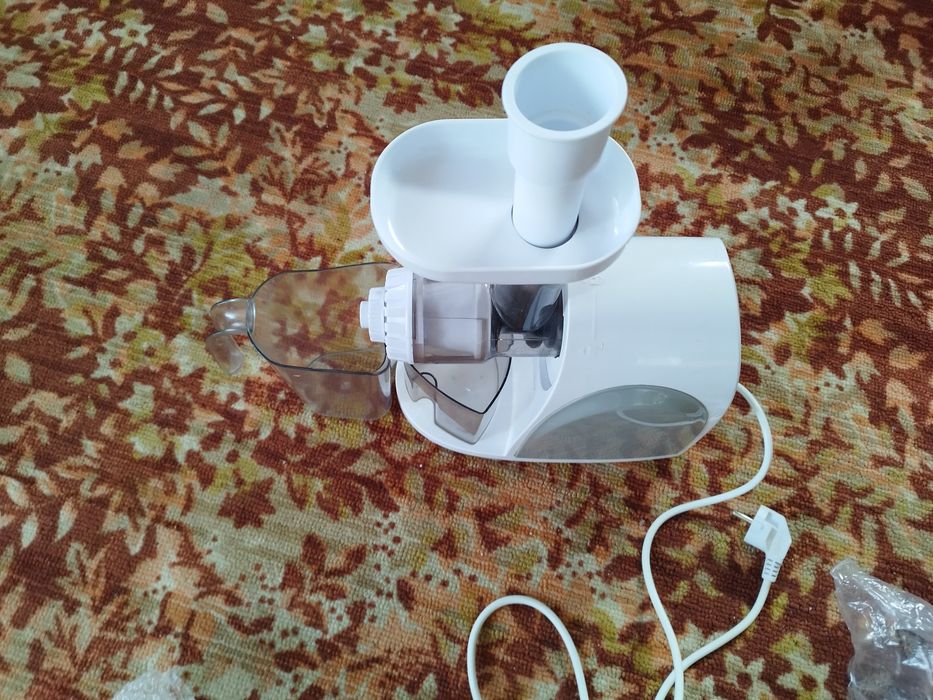 Соковижималка  шнекова shivaki sje 8311