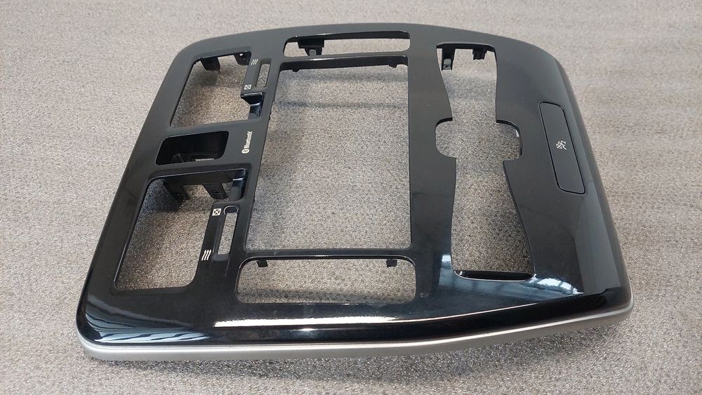 Moldura da consola central / rádio / aro NISSAN Leaf EV (ZE0)