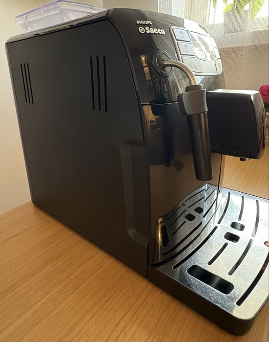 Ekspres do kawy Philips Saeco Intelia HD 8753/19, 100% sprawny, stan ideal.