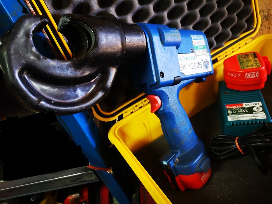 Maquina Klauke EK12025