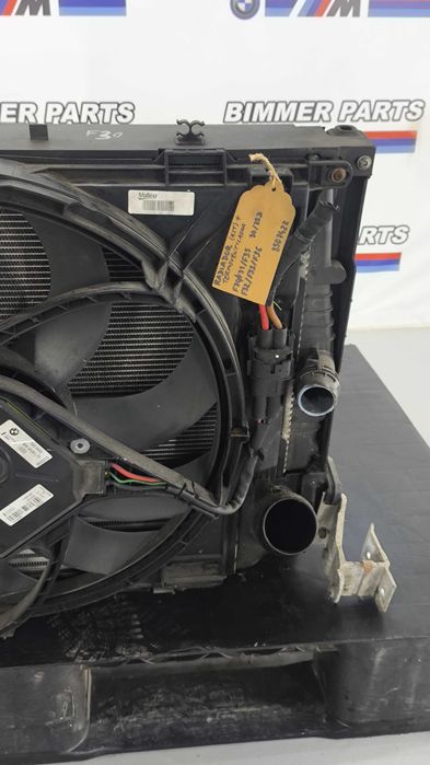 Kit/cassete Radiador BMW Serie 3/4 (F3x) 8507.422 (Com Termo ventilador)