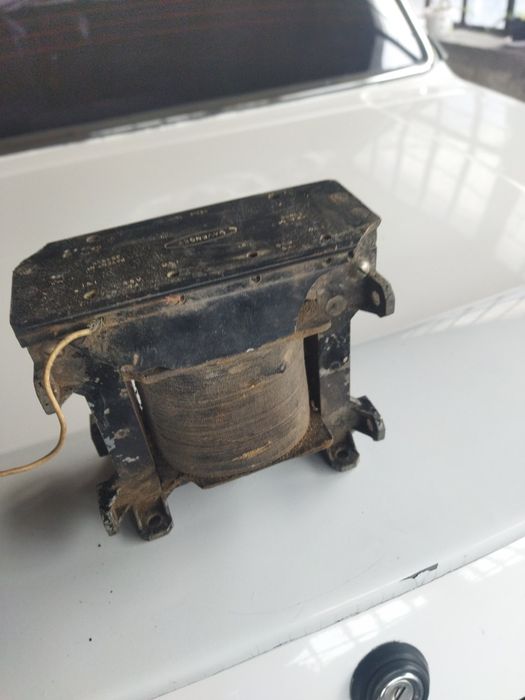 Трансформатор електричний 220вольт