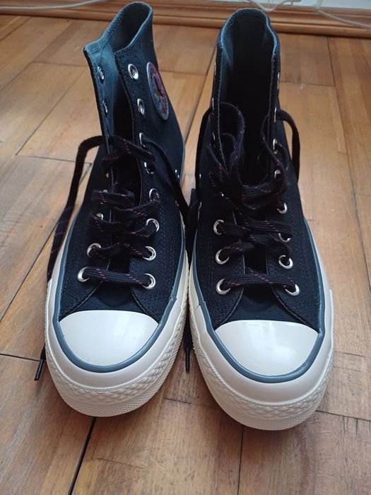 Продам конверси оригінал нові