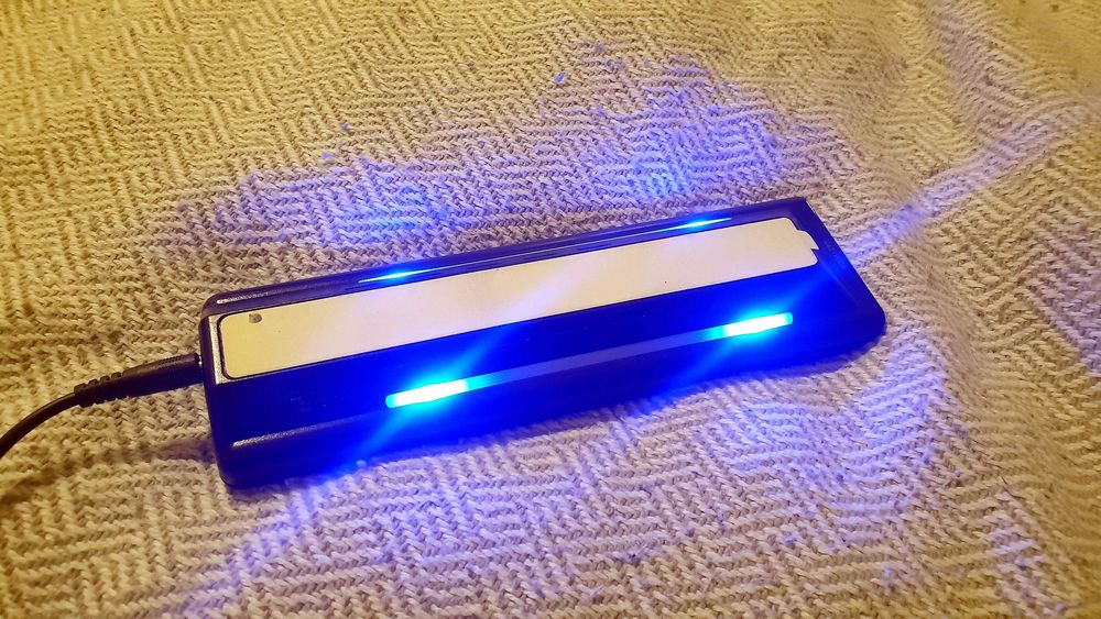 Magnetyczna stacja dokująca na 2 pady PS4 PlayStation 4
