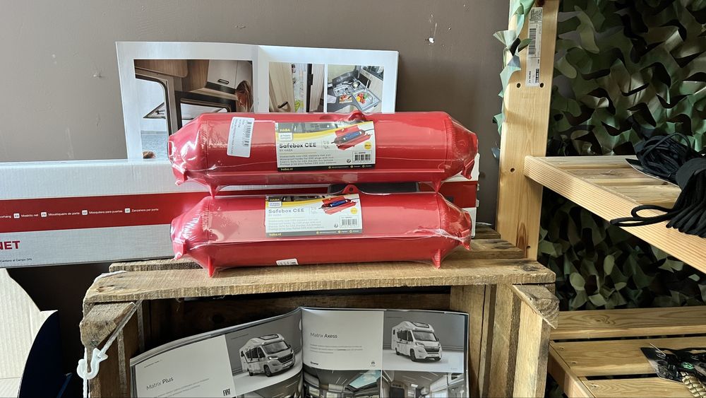 Caixa protecao de fichas tomadas chuva com aloquete