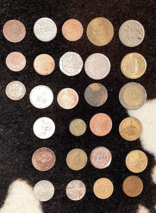 Kilkadziesiąt starych monet