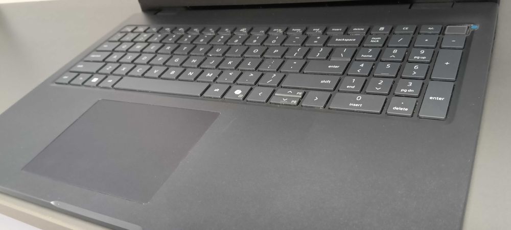 Laptop Dell Pro 16 PC16250 16GB/512GB SSD