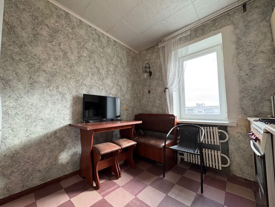 Снимите двухкомнатную квартиру на улице Василя Макухи, район Образцова