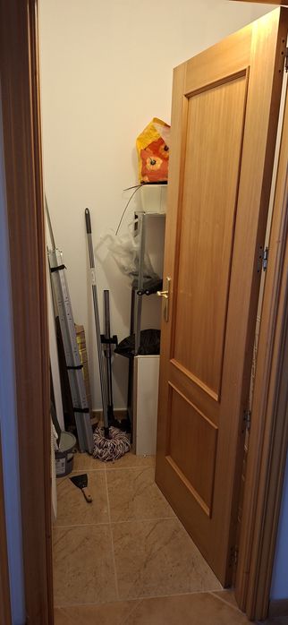 Carregado T2 com dispensa e arrecadação