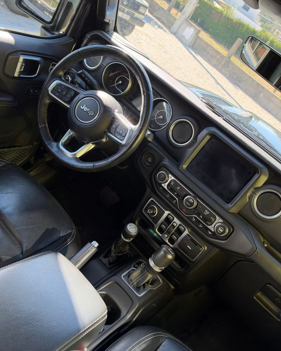 Jeep Wrangler JL