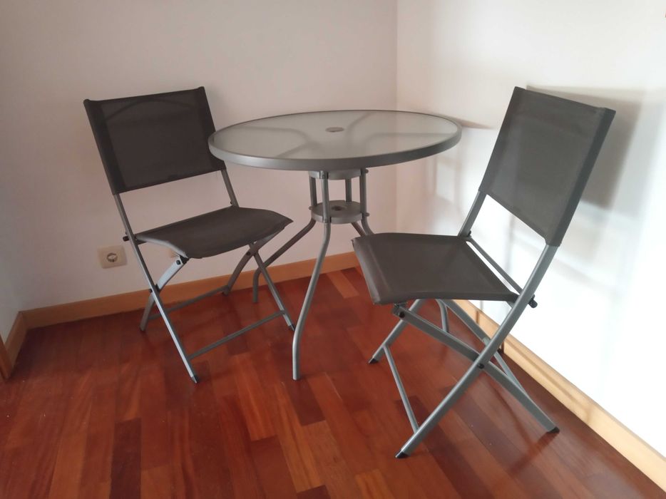 Conjunto Mesa e 2 Cadeiras de Varanda Cinzento Dobrável