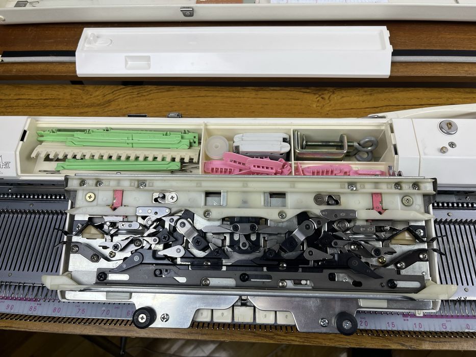 Вязальная машина Brother KH 892 Palie AII