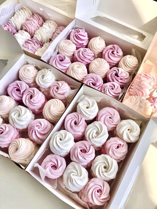 Торти/Бенто-тортики/Меренгові рулети/Капкейки