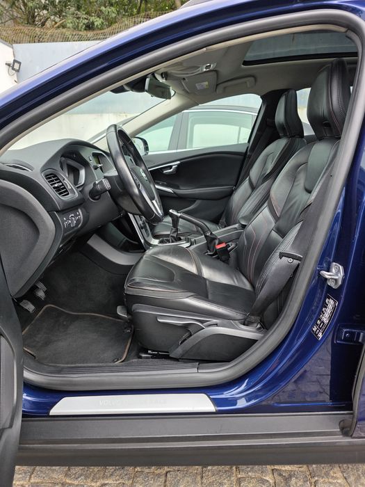 Volvo V40 Cross Country 1.6 D2 Volvo Ocean Race Full Extras
