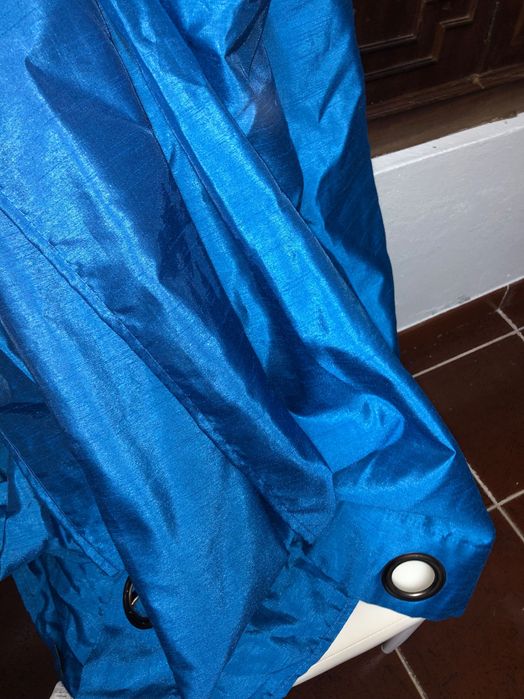 Cortinas tecido grosso azuis como novas