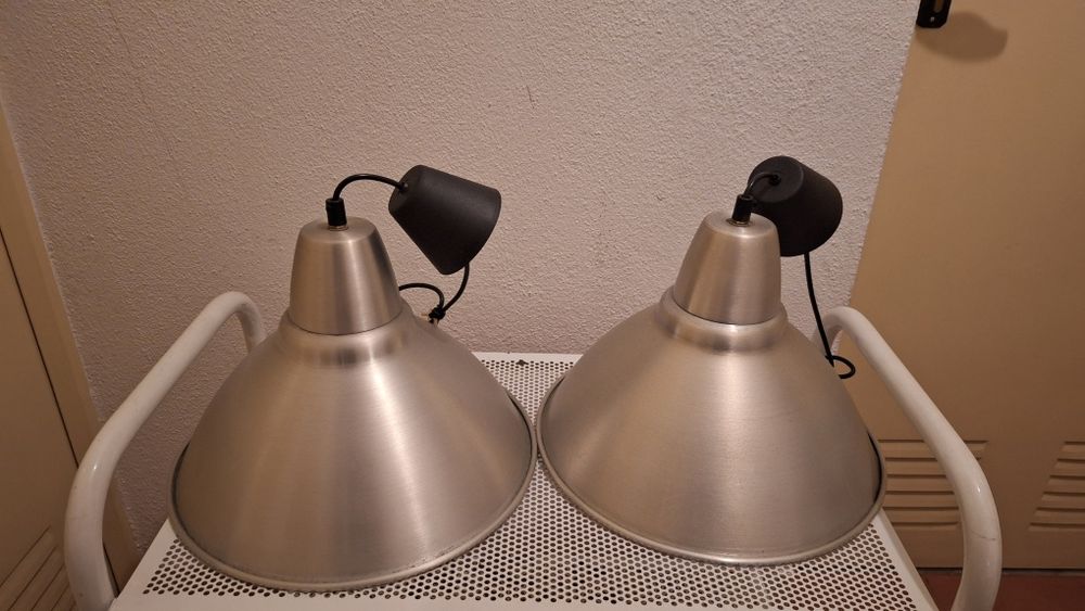 2 candeeiros de teto