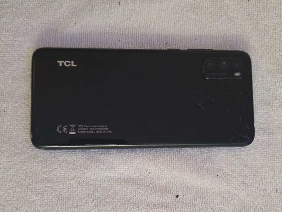 Telemovel TCL para arranjo ou Peças problema no visor