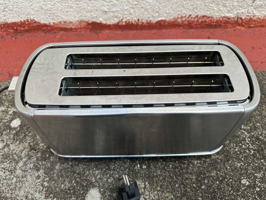 Torradeira Electrolux EAT2F - Aço Inoxidável