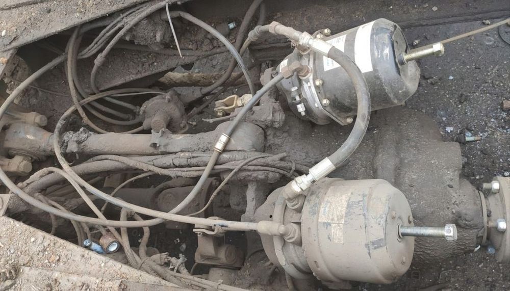 SIŁOWNIK HAMULCA MAN F2000