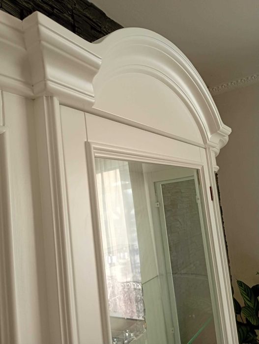 Witryna kredens drewniany stan perfekcyjny