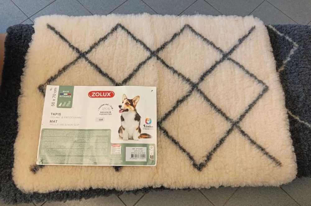 Legowisko beżowe 50x70 cm GRUBY KOCUR sklep zoologiczny UL. SŁODKA