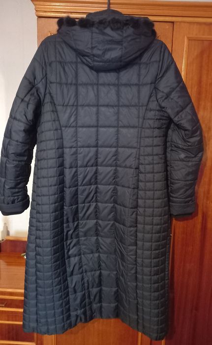 Продам жіноче пальто розмір 52.