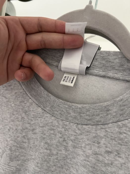 Світшот Adidas Oasis