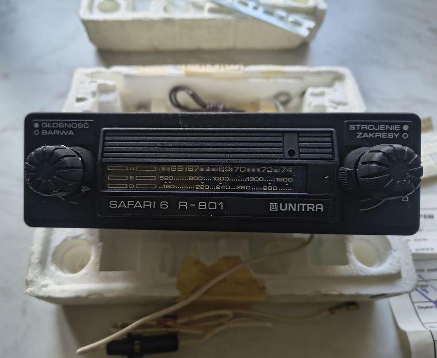 Radio samochodowe UNITRA safari