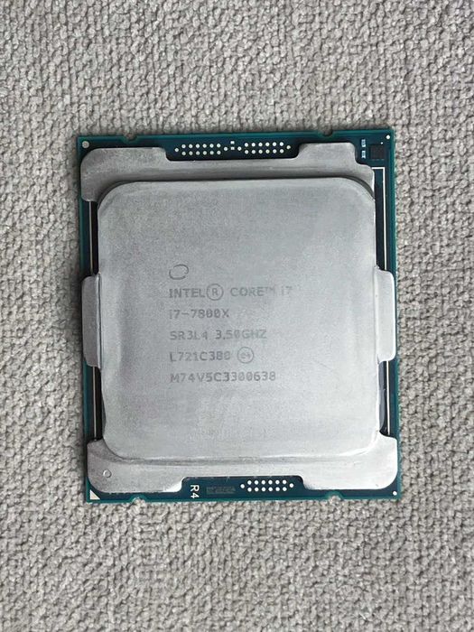 Процессор Intel i7-7800X Socket LGA-2066 x299 3.5-4.0 GHz 6 ядер 12 потоков