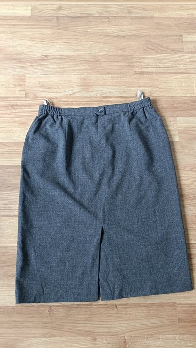 Garnitur damski zestaw garsonka spódnica ołówkowa marynarka wełna