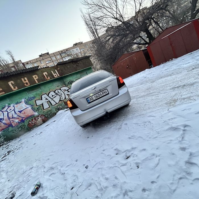Продам шевроле Лачеті