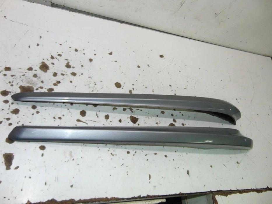 Mazda 323 F friso carroceria