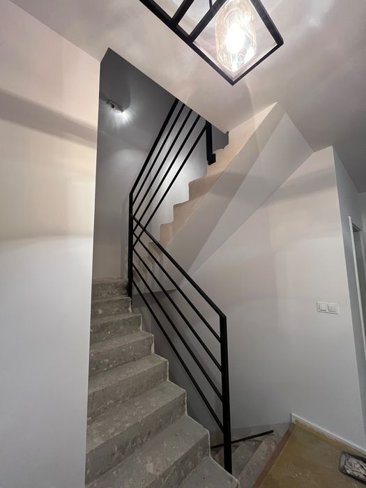 Balustrady, bramy, ogrodzenia, schody