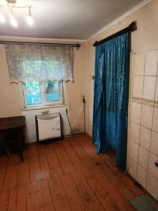 Продаж будинку .
