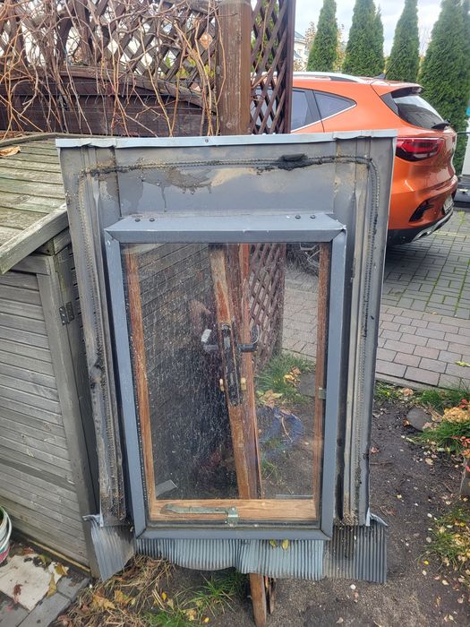 Wylaz dachowy  jednoszybowy